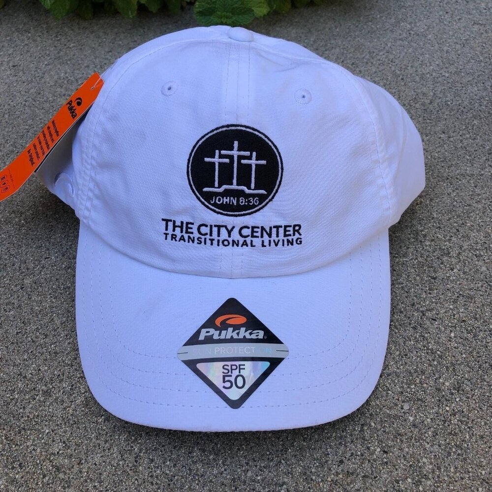 PUKKA The City Center Transitional Living Hat Ventura California NWT White Cap​